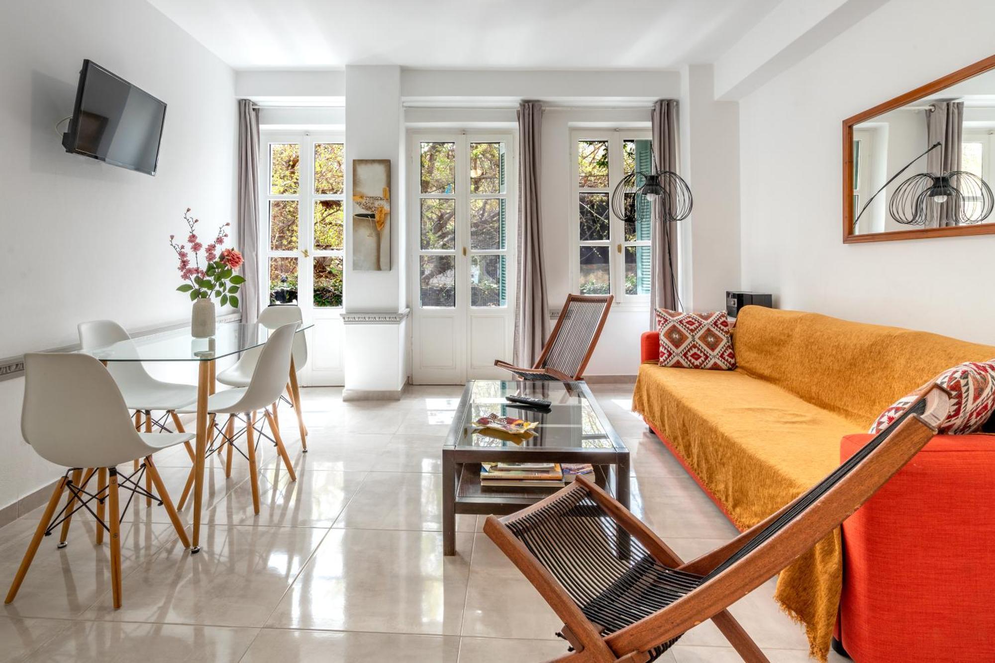 Psiri Gem From In Vivo Apartments- Spacious 1St Floor Apartment With Balcony In Athens' Historic Center 外观 照片