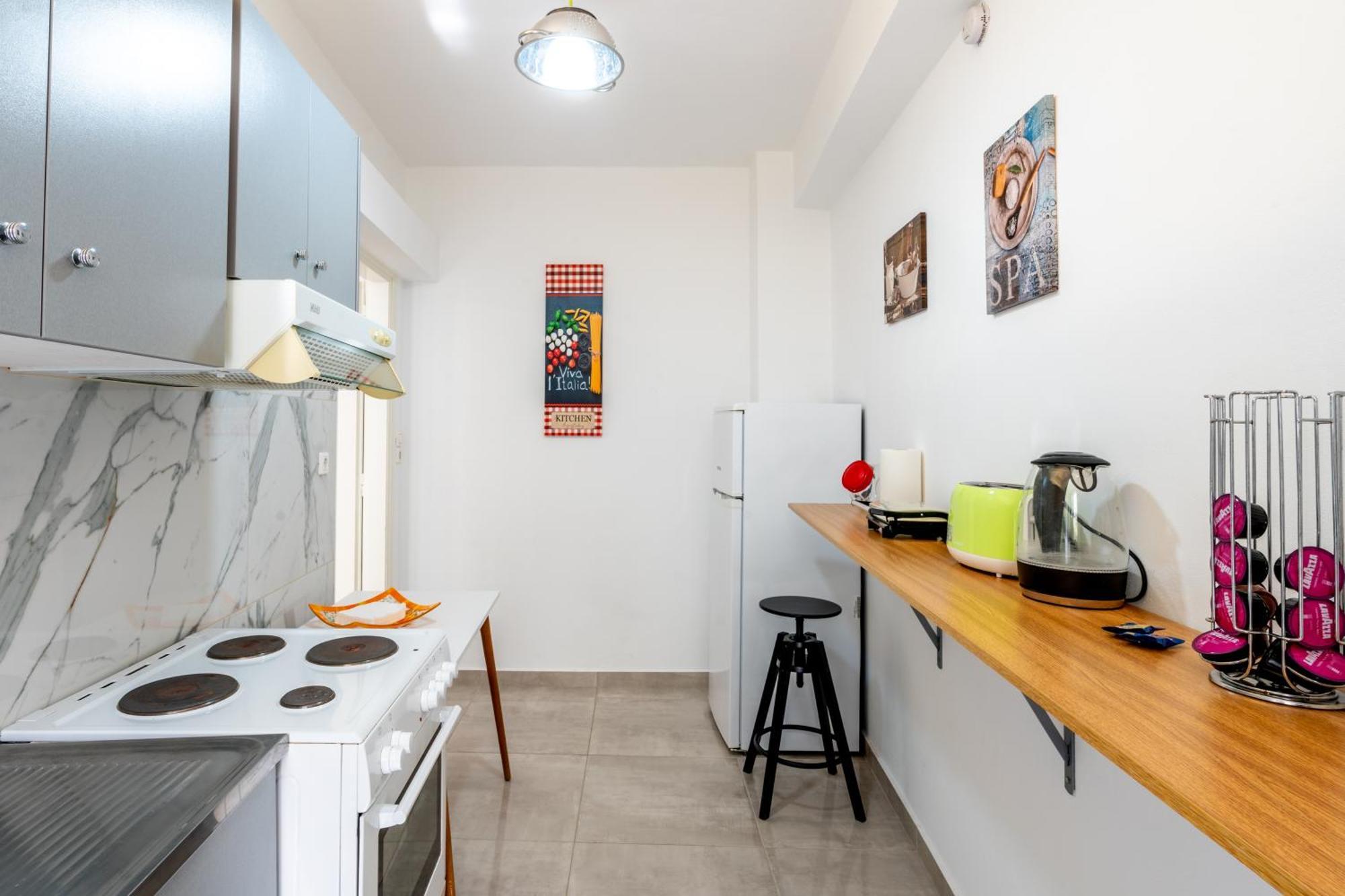 Psiri Gem From In Vivo Apartments- Spacious 1St Floor Apartment With Balcony In Athens' Historic Center 外观 照片